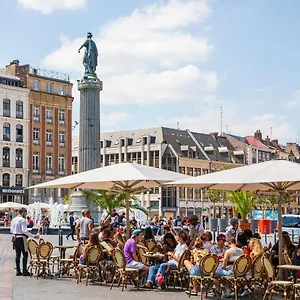 https://beautiful-renovated-appart-in-the-center-of-lille.lillehotels.org