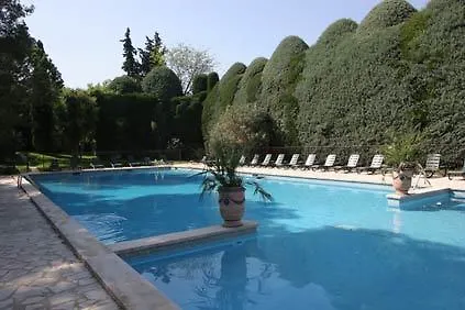 Hotel Les Mazets Des Roches Tarascon France