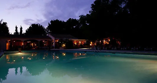 Hotel Les Mazets Des Roches Tarascona