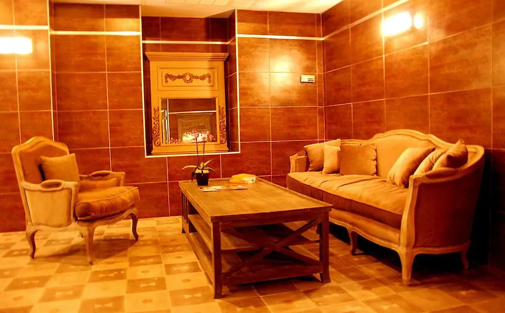 Hotel Les Mazets Des Roches Tarascon