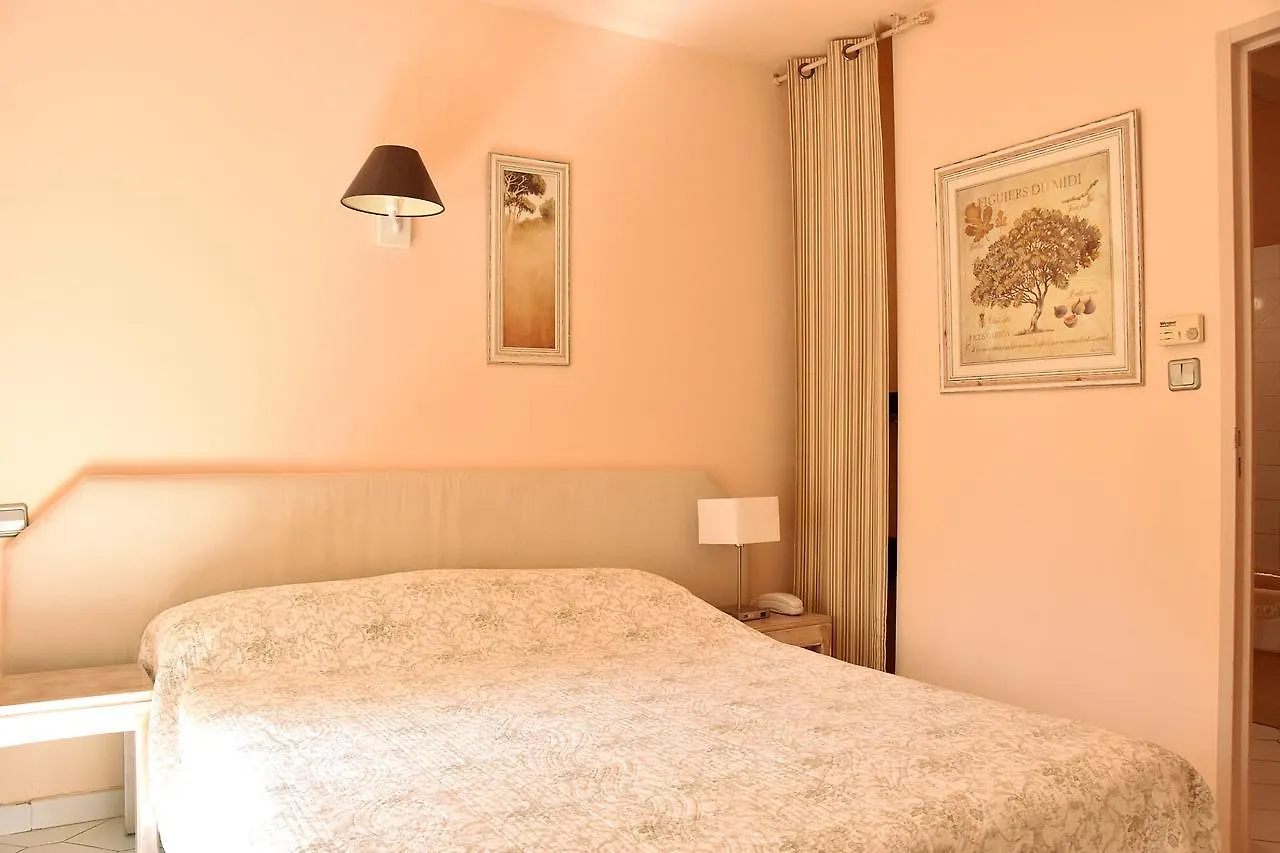 Hotel Les Mazets Des Roches Tarascon France
