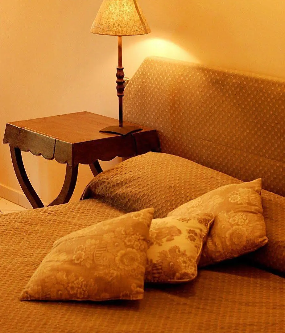 Hotel Les Mazets Des Roches Tarascon 3*,